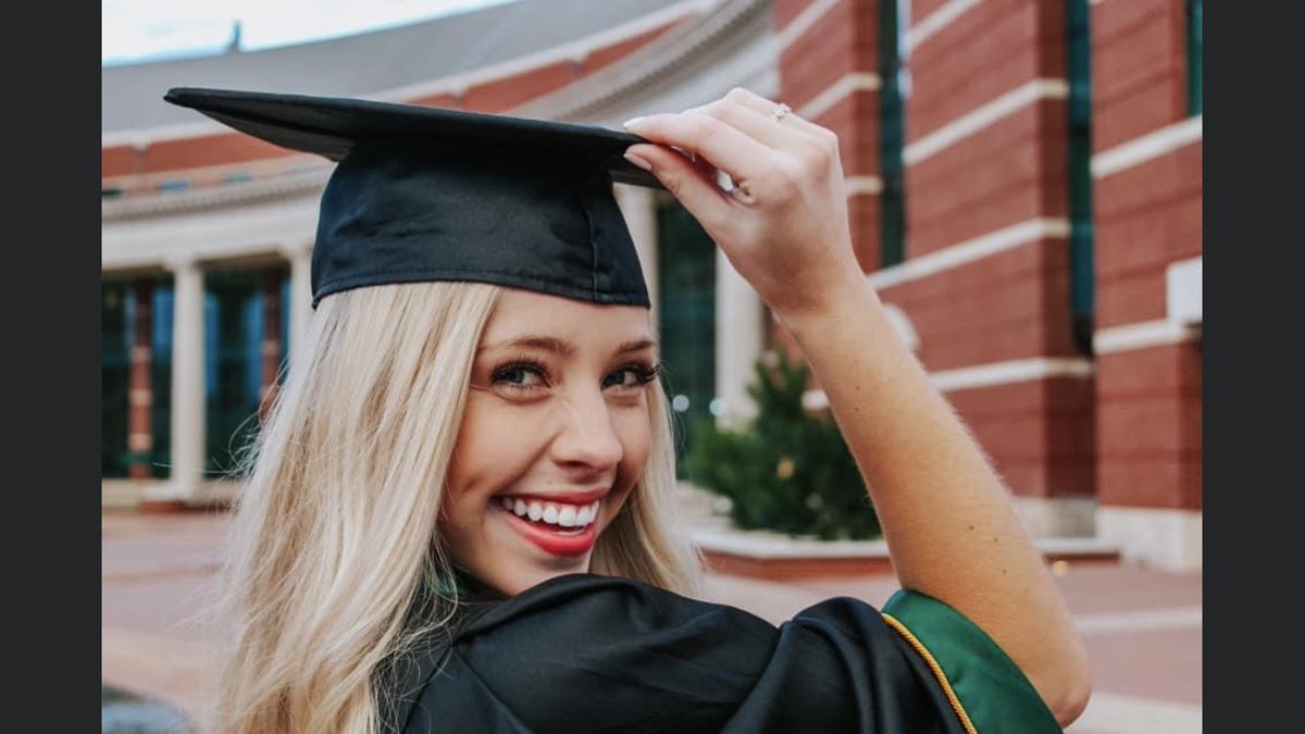 Superdavej1's tweet photo. #BaylorGrad  #Sicem So proud of you Kara Johnson!!! https://t.co/Qmpm57pNIH