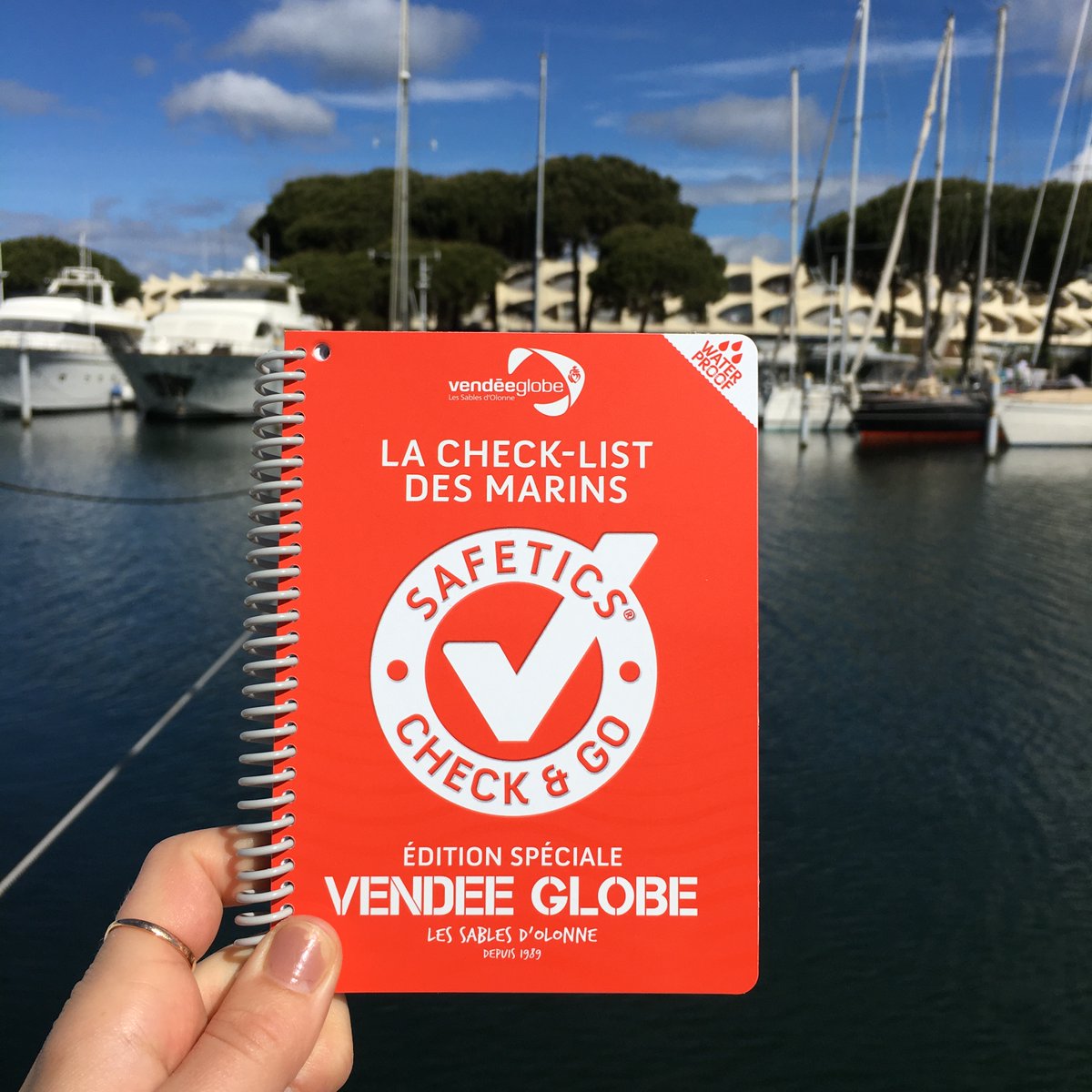 Safetics's tweet image. Le vent tourne et l'océan nous appel ! Profitez du beau temps de l'été pour partir en mer, en toute sécurité bien sûr 😉