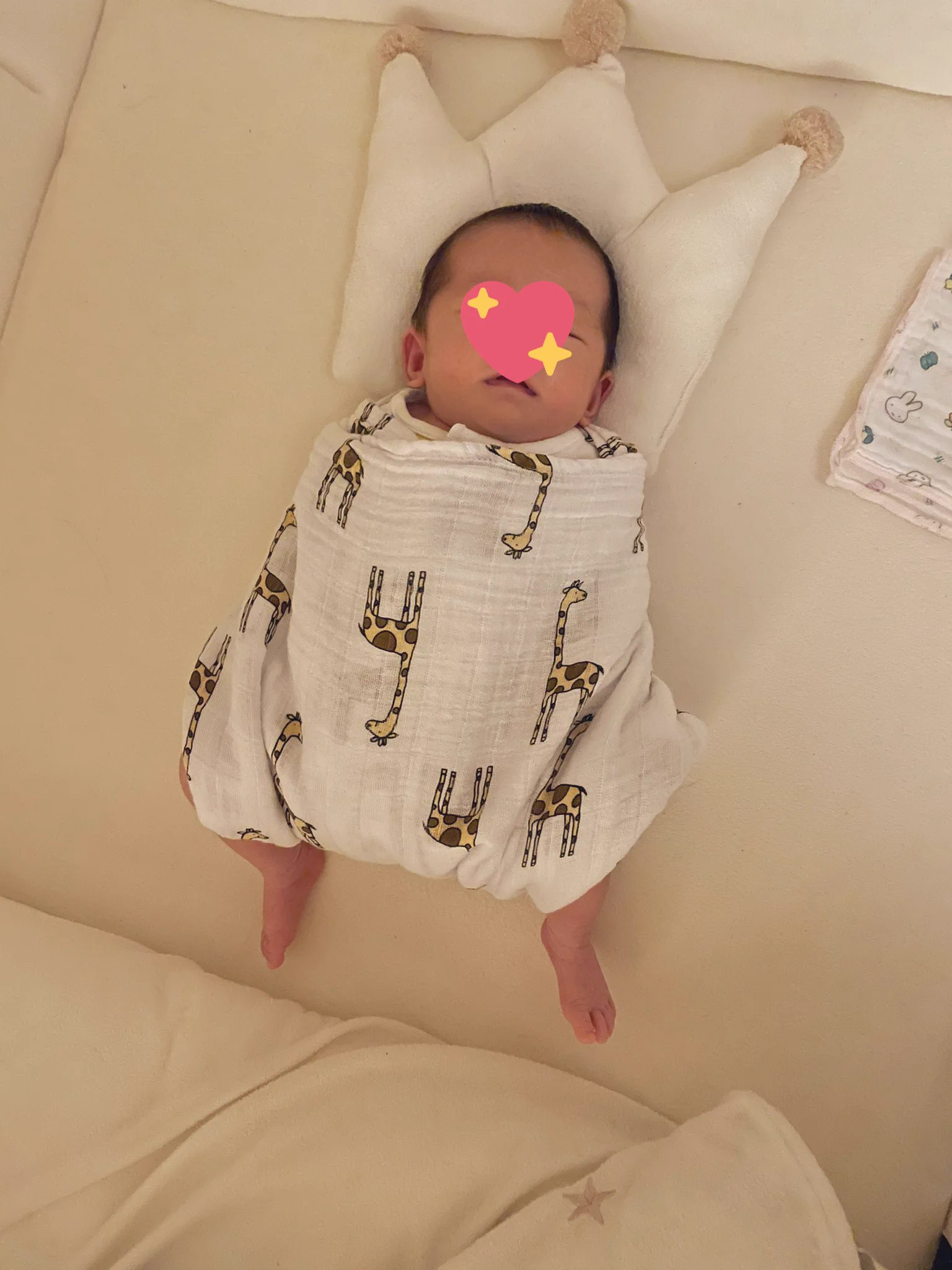 赤ちゃんの寝かしつけにお困りの方へ！このおくるみの巻き方をお試しください！