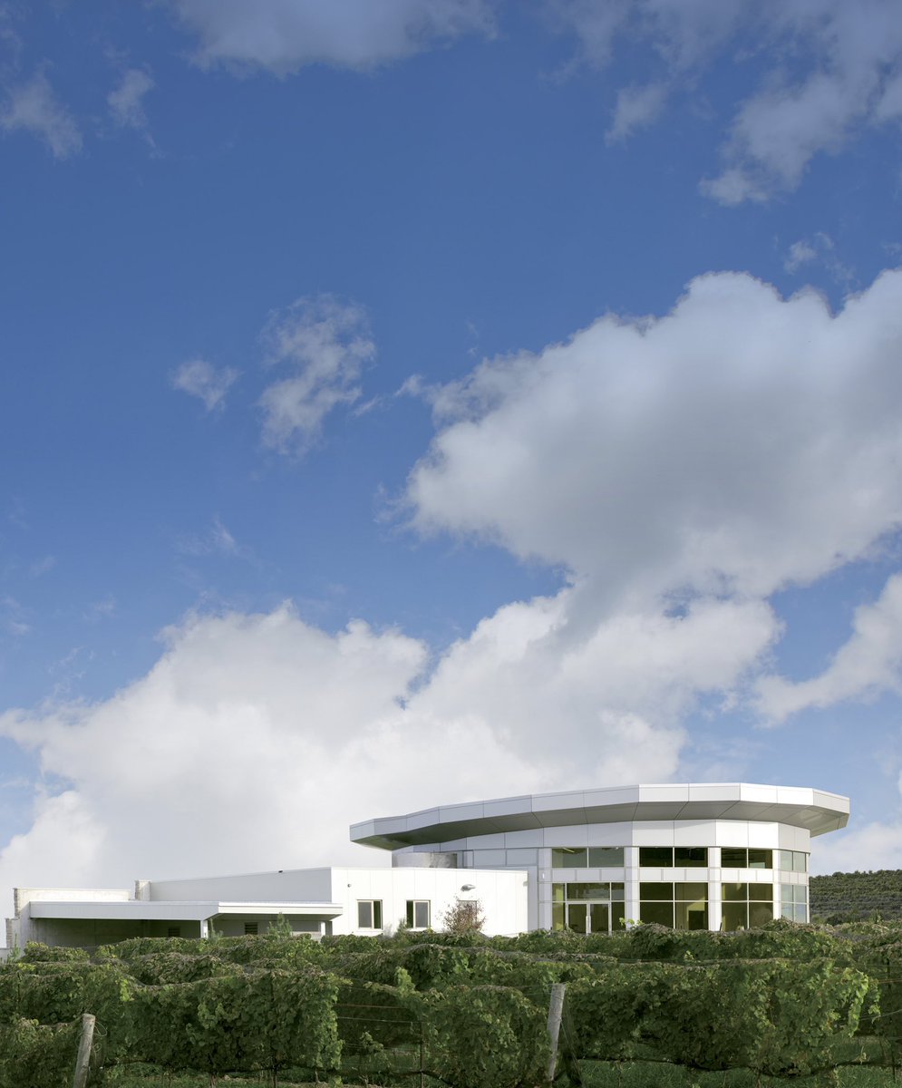 Niagara College (@niagaracollege) on Twitter photo #NoCropTwitter is everything we never knew we needed. #NoCrop <a href="/NCTWinery/">NCTeachingWinery</a> views đź‘€
@Twitter can we get an edit button next? #NoCropTwitter is everything we never knew we needed. #NoCrop <a href="/NCTWinery/">NCTeachingWinery</a> views đź‘€
@Twitter can we get an edit button next?