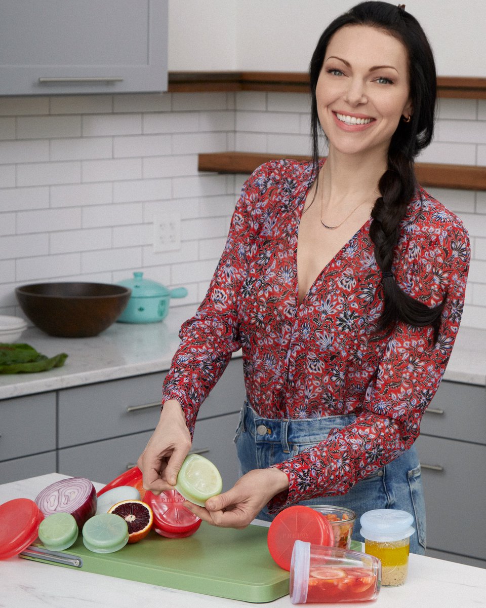 I’ll be live on <a href="/HSN/">HSN</a> TODAY at 12pm and 8pm EST talking about <a href="/PrepOnKitchen/">PrepOn Kitchen</a>! #tunein to #GetYourPrepOn! #PrepOn