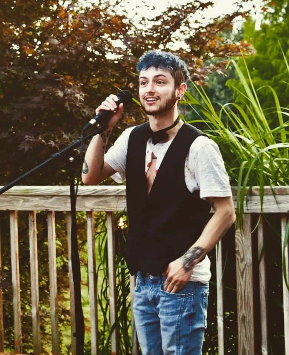 justcallmemoth's tweet photo. @AlyAlyOutnFree Hi, I'm Liam. 24. Been on T since 2014 and self taught singer and acoustic guitar player. I love to sing classic rock and folk pop/punk. I have a song up on Spotify under the alias Not Your Grandpa! https://t.co/H3kdneNaRT