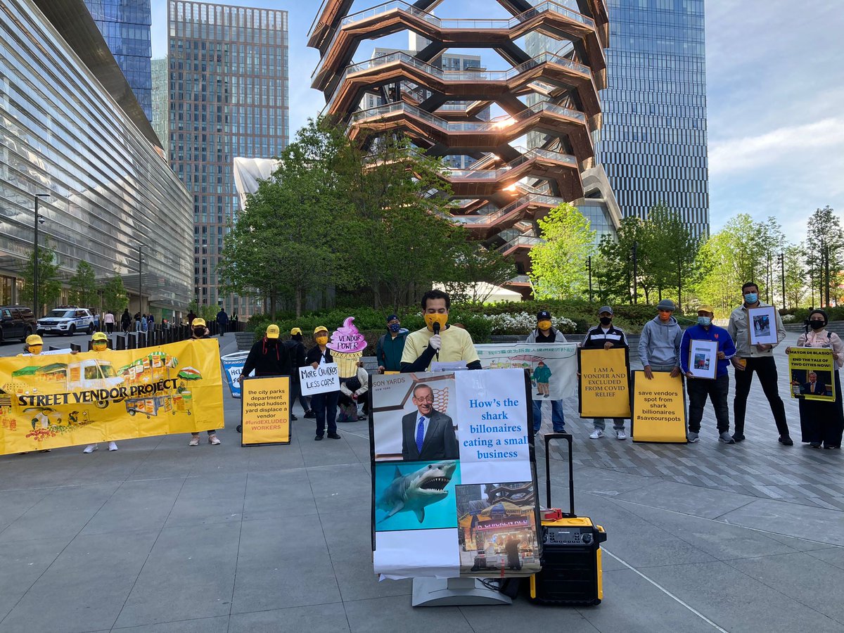 “4 months after  @NYCMayor decision to move street vendor enforcement out of NYPD, we see NYPD still harassing vendors to satisfy a billionaire developer's desireIt's time for City government to stop these bullies from acting like they own the City” - SVP Director  @Mo__Attia