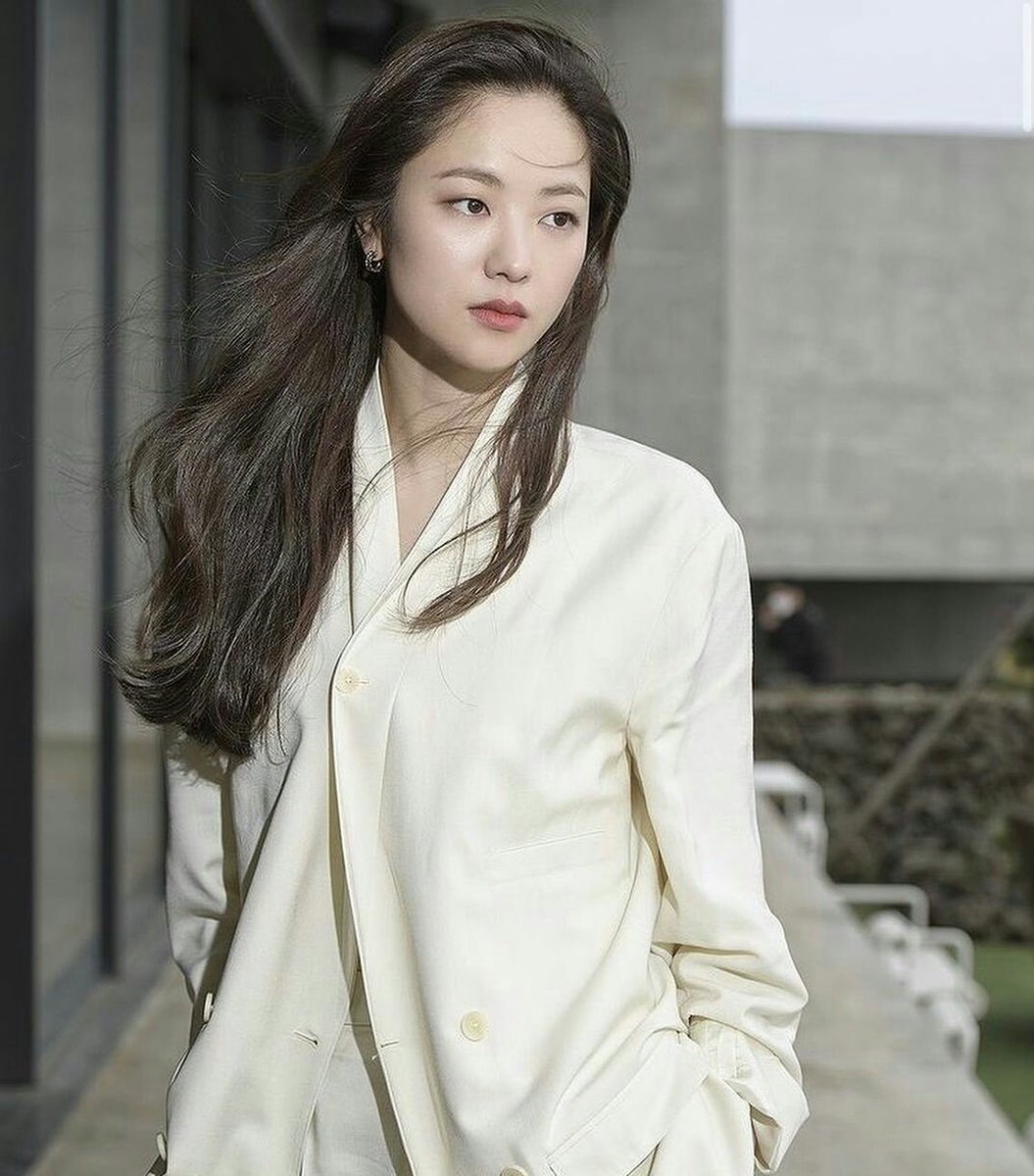 Hai gua sherlyn, gw newbie di rp twt, yuk fblb an. Sekalian fmbst jg blh. Sklian bantu gw pahamin rp twt
#roleplayer #roleplayerindonesia #roleplayerworld