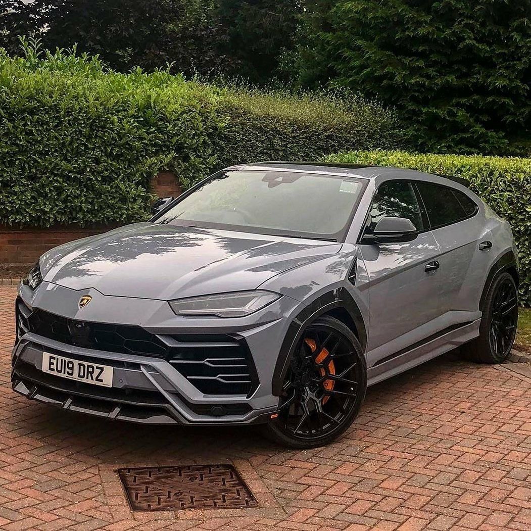 motorforms's tweet image. Lamborghini Urus 🥰