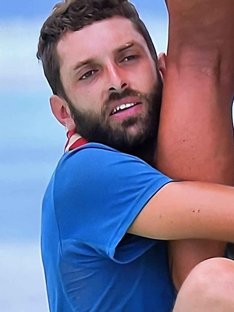 Si ce mec arrive sur les poteaux il y reste jusqu’au prime  #KohLanta