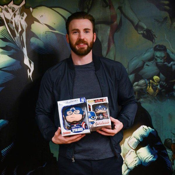 I love (two) men with toy figures of themselves