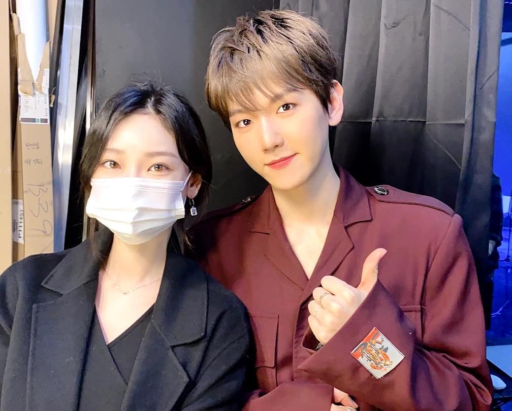 EXOL_INTENSE's tweet photo. #JMOST nos comparte en su cuenta de IG una foto junto a #BAEKHYUN 🥺❤️ 
 
Vayan a darle MG y dejenle comentarios bonitos 💗

🖇️: https://t.co/qXv9T2dj74

[LoveOT9 💖]
@weareoneEXO @B_hundred_Hyun #EXO #엑소 #엑소키 #백현 https://t.co/iA4qIXsnSj