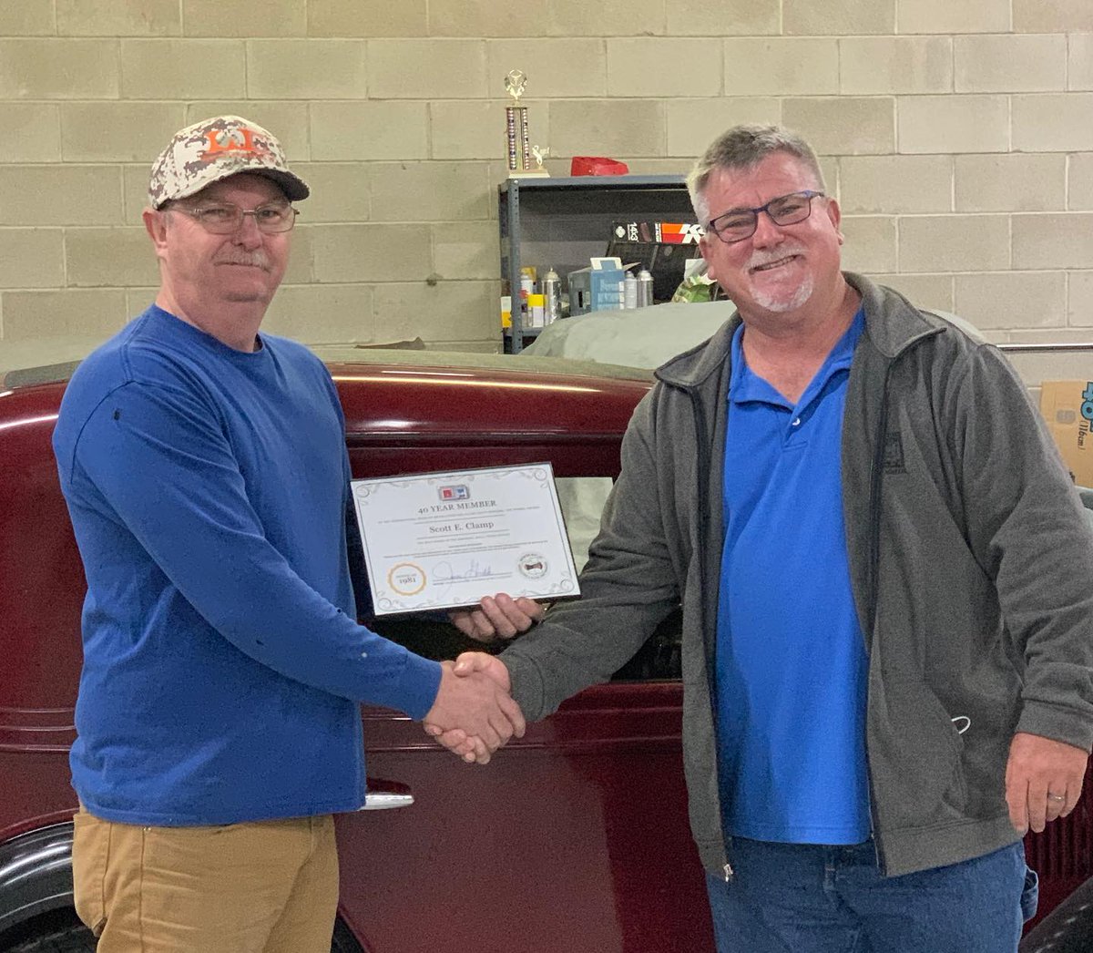 bacmwlocal7's tweet image. This is over 180 years of BAC membership here! It was an honor to present Ray Clamp Masonry, Casper, WY with pins, gold cards, and plaques. From all the officers and members at BAC Local 7 CO/WY and the MWADC. Thank you for your dedication to the craft.