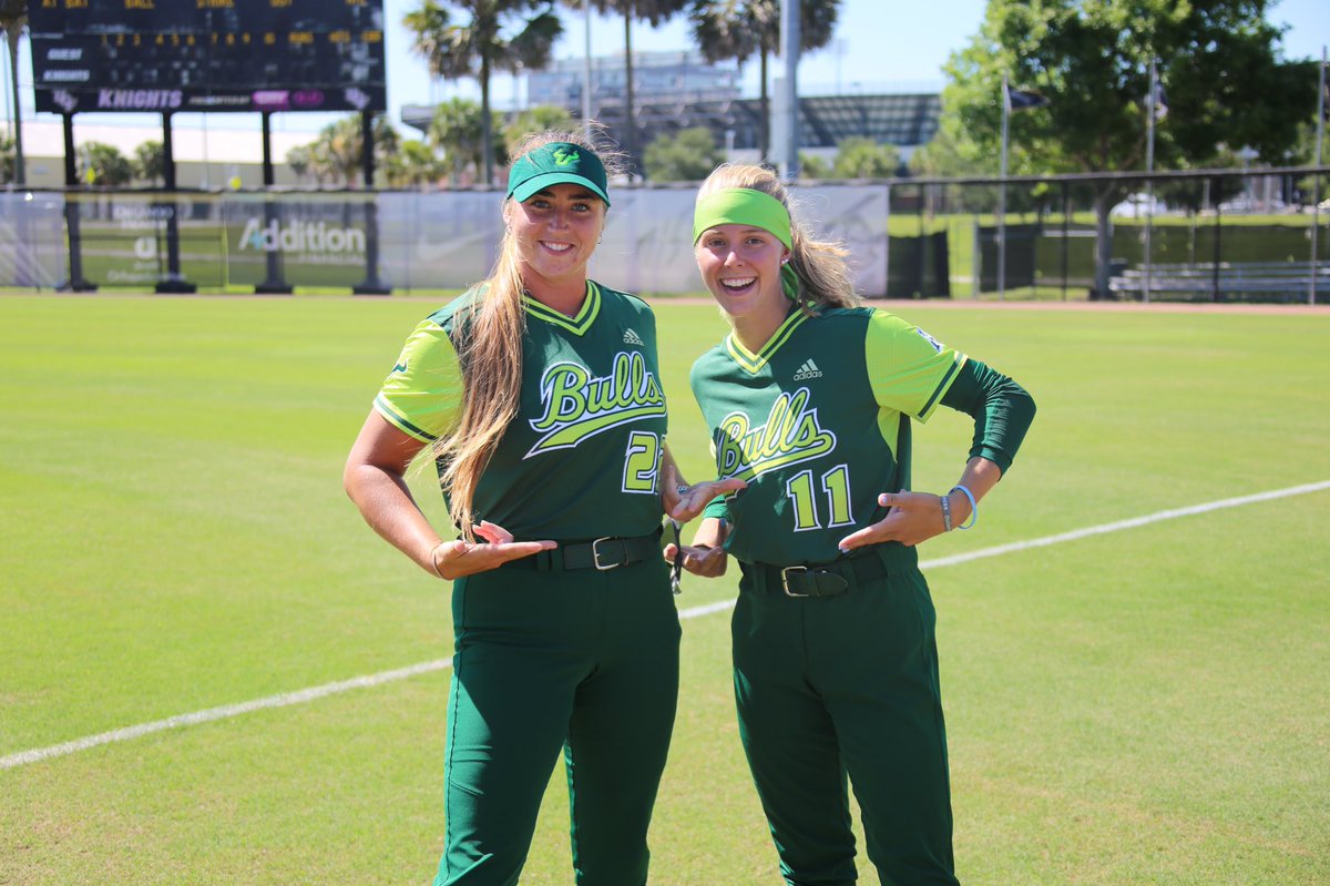 USFSoftball's tweet photo. 🚨 SLIME UNI ALERT 🚨 https://t.co/6QRd0F1kDj