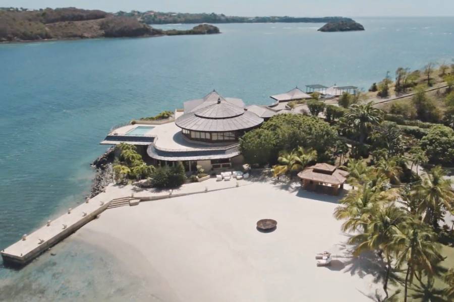 Melinda Gates reportedly rented private island to avoid media after divorce