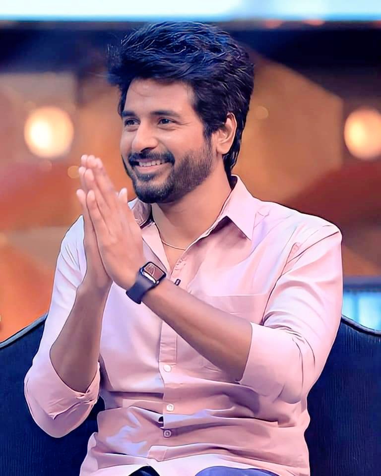 Okayy that's the thng I enjoyedagain saying not ur convos nt show but I oly enjoy YOU...YOU ND ONLY YOU  @Siva_Kartikeyan thalaivaaN u look damn damn cute in tht specs look know can't wait to c Dr.V stay d same happi n keep smiling forever much more luv fr u