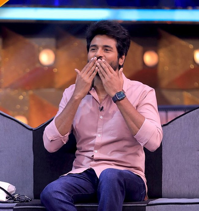 Okayy that's the thng I enjoyedagain saying not ur convos nt show but I oly enjoy YOU...YOU ND ONLY YOU  @Siva_Kartikeyan thalaivaaN u look damn damn cute in tht specs look know can't wait to c Dr.V stay d same happi n keep smiling forever much more luv fr u