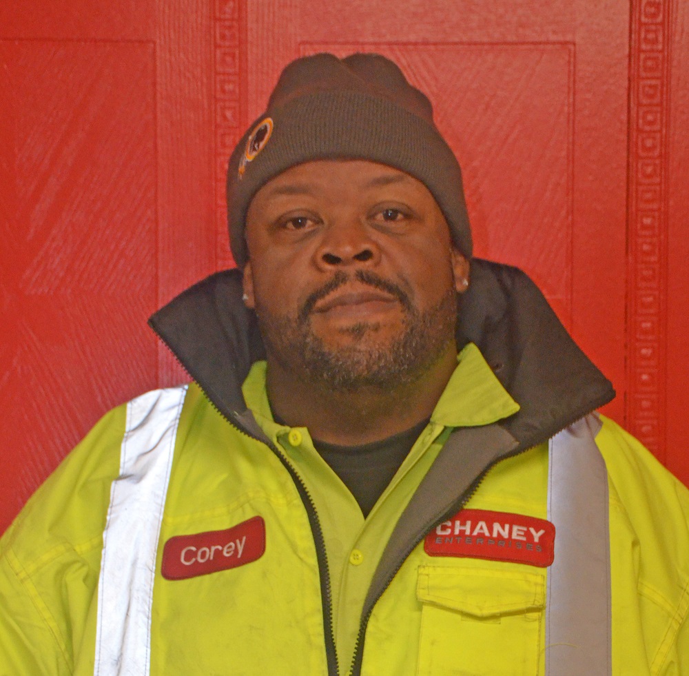 Congratulations to Corey Hillary on 2️⃣5️⃣ years of service with the #ChaneyTeam! Corey is currently a Concrete Delivery Professional at our Upper Marlboro, MD facility. Thank you for all of your hard work and dedication over the years, Corey! 🎉🎈