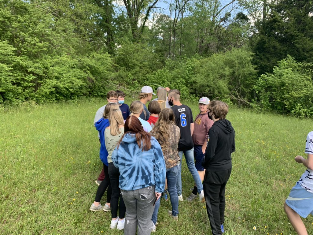 anthony_goad's tweet image. @SaleCreekSchool with Tom Gardner and students talking about the real birds and the bees! #HCSScience @hamcoschools @mrseschmidt