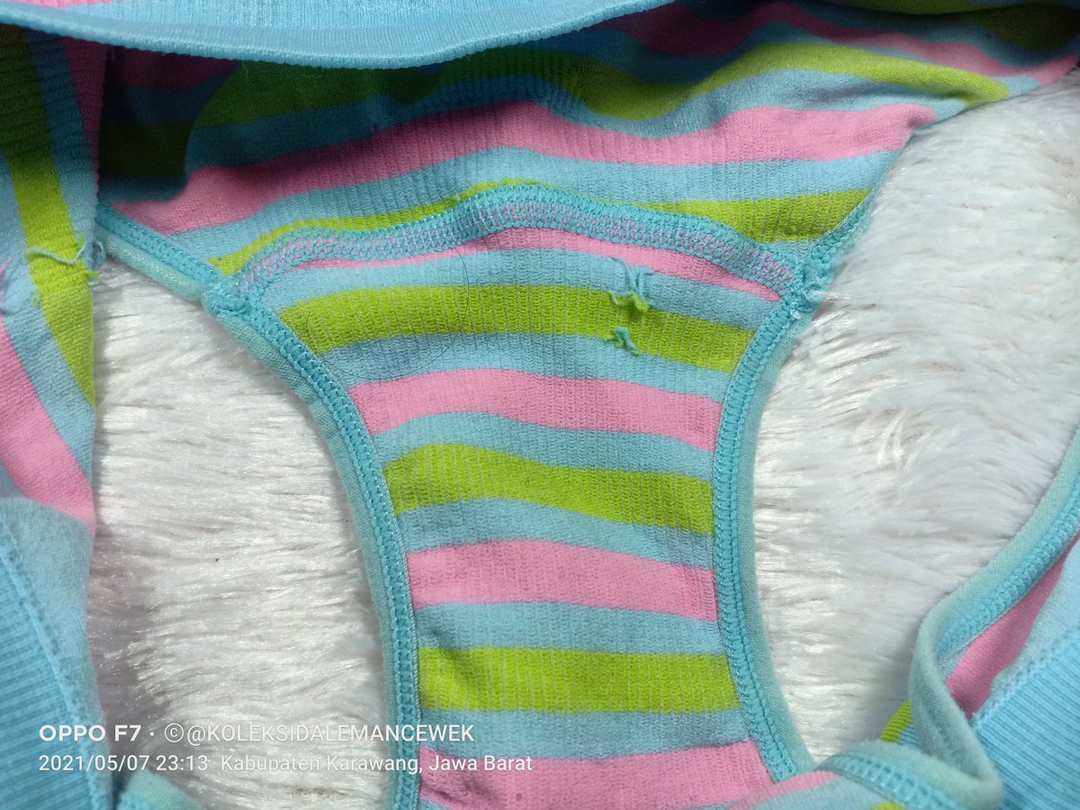 PANTY : Sorex
Size : M
Bekas cuci tanpa dipake idr 50k
Bekas dipake siang/malem idr 100k
Bekas dipake siang/malem &amp; foto idr 200k
Minat? Please Inbox for detail 😍😍😍