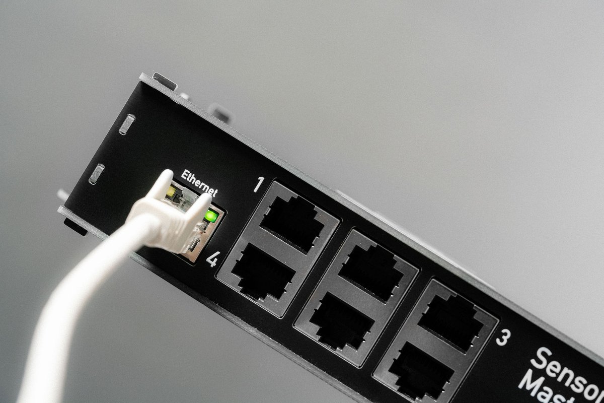 cogsapp's tweet image. Like sensors do ya? Our Sensor Master can take up to 12 3-pin sensors for things like: temperature, sound, light, IR, touch, vibration (knock), propane gas, PH, turbidity.... cogs.show/tutorial-the-s…