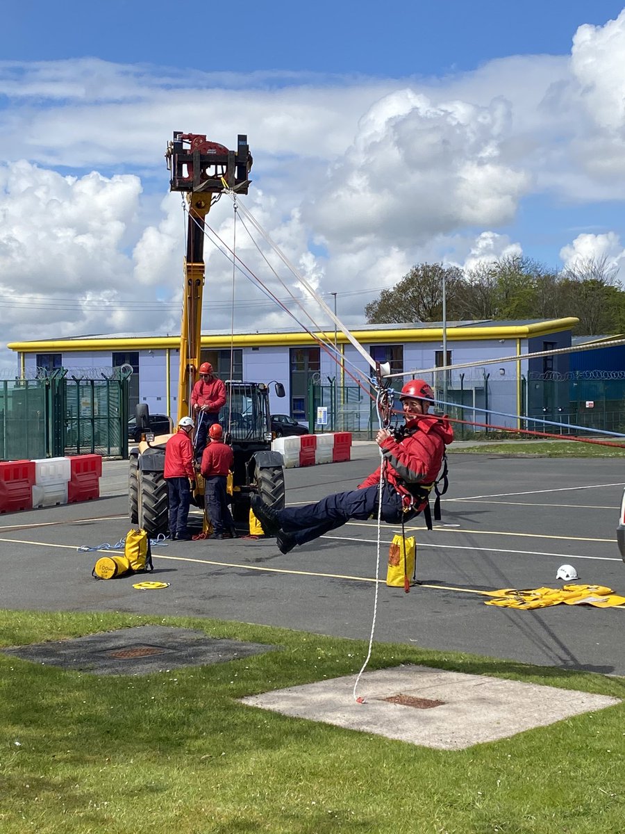 Great day spent with some of our amazing USAR &amp; Rope Rescue teams <a href="/LFRS_USAR/">Lancashire USAR</a>; incredible kit operated by committed, professional &amp; highly skilled firefighters. Not forgetting the demo by our search dogs - outstanding &amp; world class capability. #TopTeam <a href="/FireResilience/">NFCC National Resilience</a>