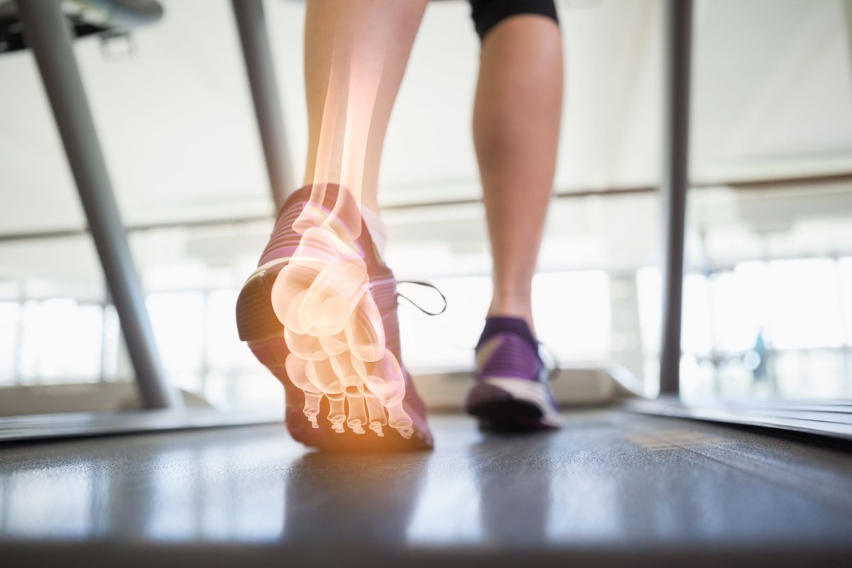 PrimaCare's tweet photo. Whether it’s through work, exercise, or going to the store, our feet take a beating on a daily basis. In this Health Journal, we discuss how to treat some of the common problems we have with our feet and how to help keep your feet a little healthier. https://t.co/LoQ1WZAzHo https://t.co/I7XRDISKbd