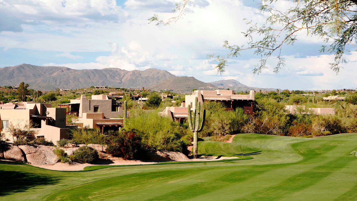 Where can you find your oasis in the desert...The Boulders Resort & Spa of course.  Tag us in your favorite view at @thebouldersresort #bestofboulders #thebouldersgolfclub #az #absolutelyscottsdale #playgolf  #tennis #getaway #travelgram #dreamwithus #hiltonmemories  #meetings