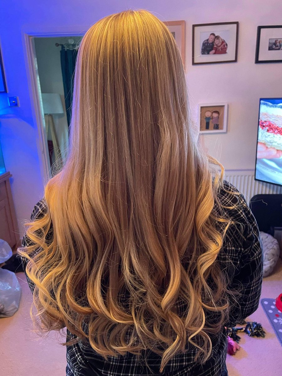 Sazicus's tweet image. New hair don’t care