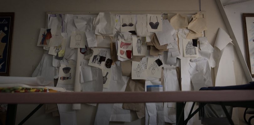 AB0YLIKETHAT's tweet image. the saddest moments in the selena series but its out of context