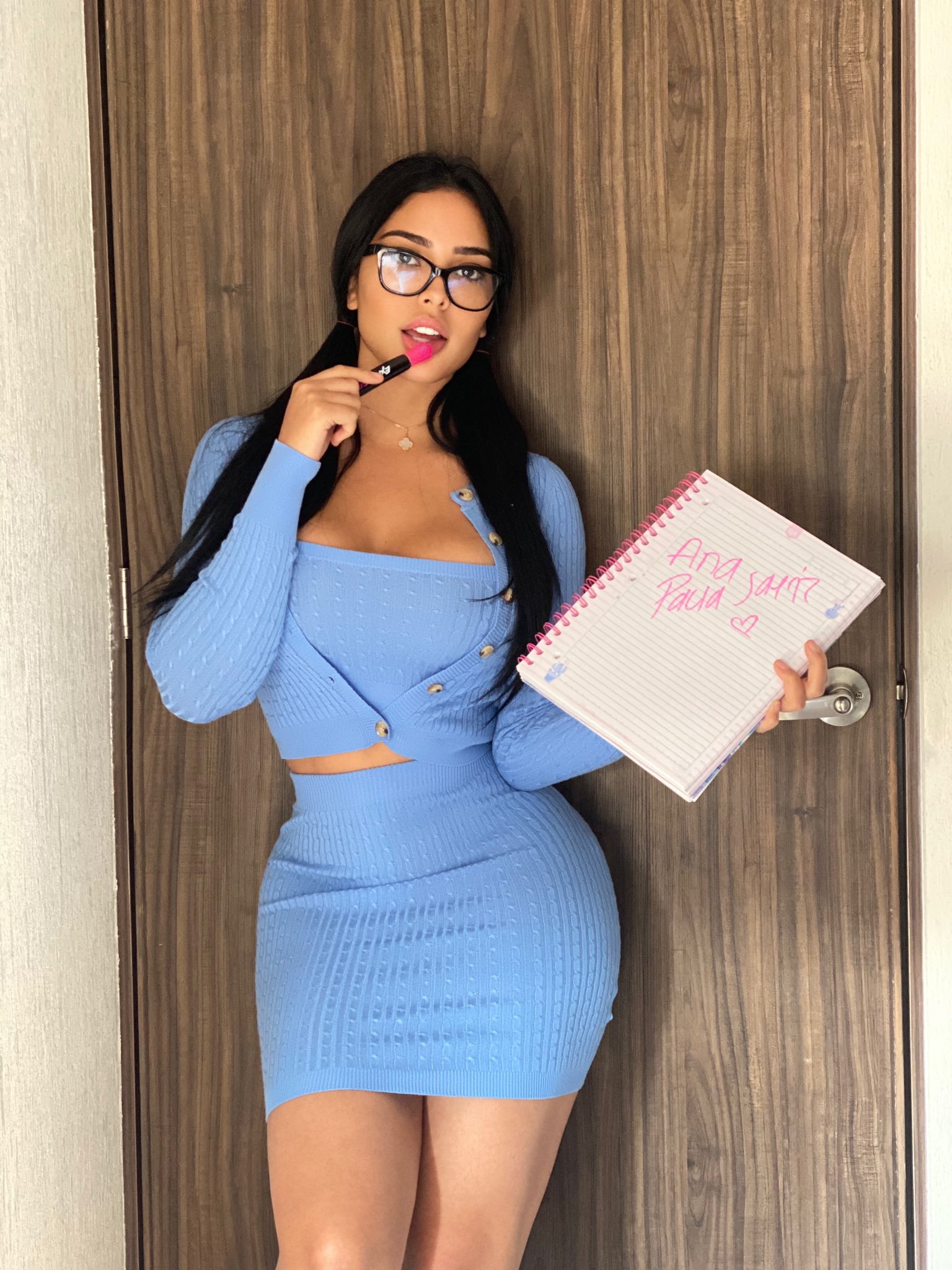 Ana Paula Saenz Onlyfans: The Untold Story Of Her Support System - rzwvphb