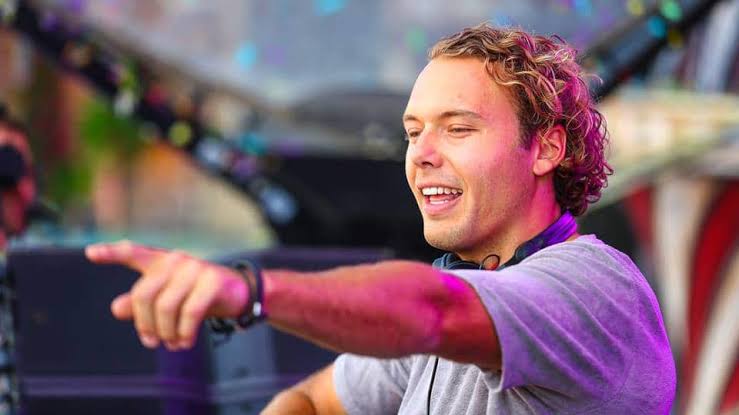 Happy 32nd Birthday to Otto Knows!!  