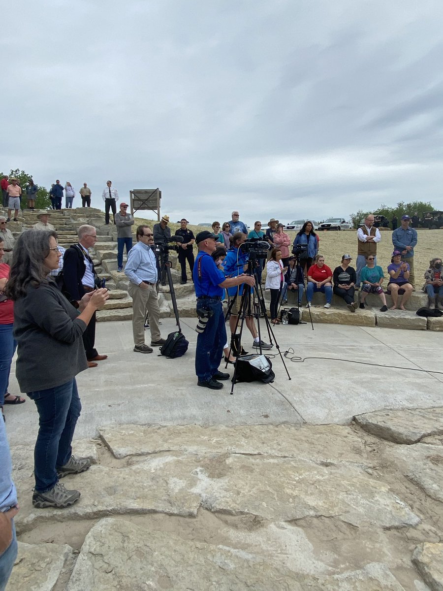PSI_WU_TECH's tweet image. Today we celebrated the ribbon cutting for the new weir on the Kansas river!