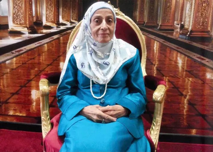 lawyers_society's tweet photo. ببالغ الحزن والأسى تنعي جمعية الم��امين الاستاذة المحامية سعاد بنت محمد اللمكية التي وافاها الاجل المحتوم مساء اليوم ، نسأل الله أن يتغمدها برحمته ويسكنها جنة الفردوس  وأن يلهم أهلها الصبر و السلوان. 
حصلت المغفور لها على شهادة القانون 
عام ١٩٦٢ و تعتبر أول محامية عمانية https://t.co/116nXrZlpN