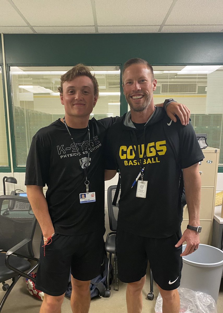 thesmithty's tweet photo. Today was my student-teacher’s last. 

My 1st ever student-teacher who was also a student and athlete for me at @HighSalina. Kansas State grad @djweir3 is ready to embark on a great teaching and coaching career. 

Bright future ahead! https://t.co/WLi4DPaKzE