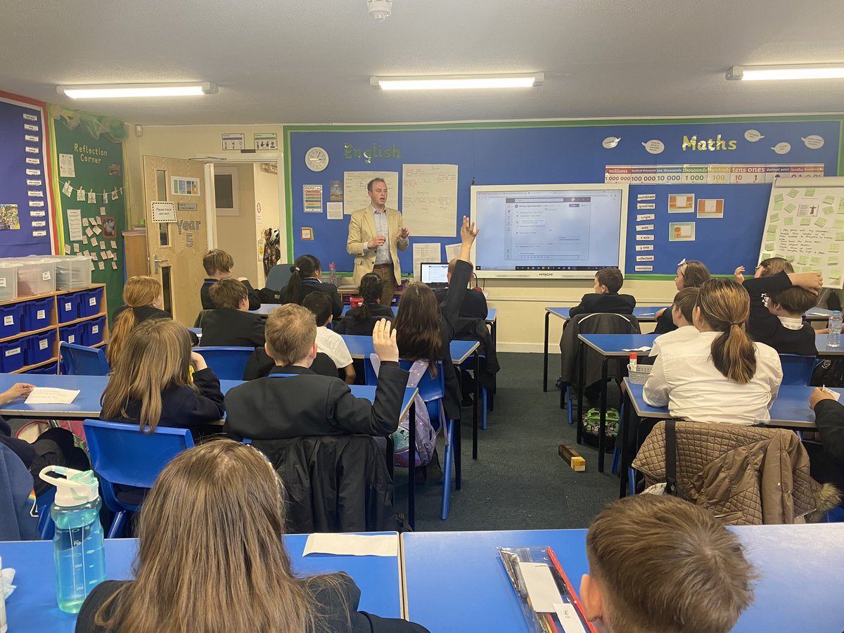 bsmyear5's tweet photo. Year 5 and 6 had a virtual visit to the Houses of Parliament @UKParliament today, followed by a Q&amp;A session from our local MP @mattwarman learning all about the government! https://t.co/RnDi4LXTL6
