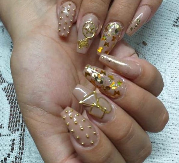 lezZodiac's tweet photo. -Hola
-Hola, como se siente?
-Sobre eso quería hablarle doctor
-Qué le sucede?
-Mire, es que mi novia es traviesa y le gusta andar con las uñas de Cardi B...y bueno... no me puedo sentar https://t.co/wc9nKPUt7H