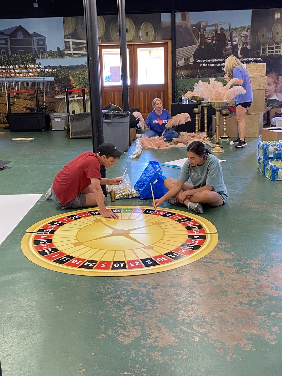 kburkhart_ghs's tweet image. Getting ready for the big night! #ghsxxi #prom2k21 #ghsunity