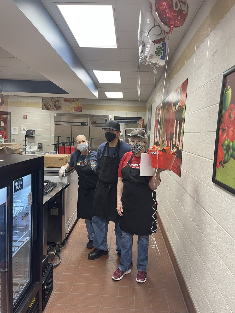 JHSRedDevils's tweet image. @GCCSchools #LunchroomHeroes #GCCSPride #ThankYou @JHSRedDevil43