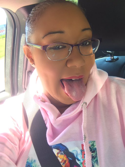 Cum here I need a facial 💦💦 👅 https://t.co/iG2EixCGXm<a href="/tag/facial"class="tags"><span>#facial</span></a><a href="/tag/facialized"class="tags"><span>#facialized</span></a><a href="/tag/facialoftheday"class="tags"><span>#facialoftheday</span></a><a href="/tag/throatgoatchallenge"class="tags"><span>#throatgoatchallenge</span></a>