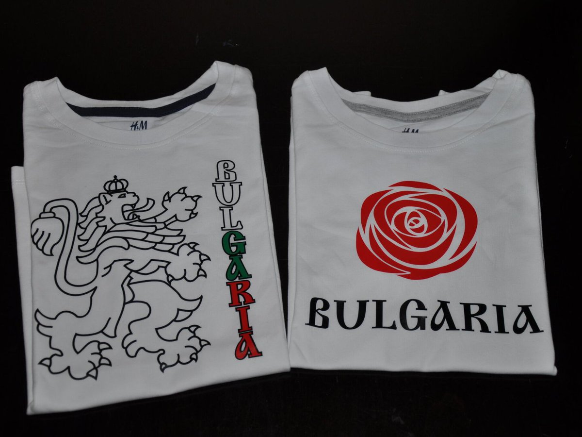 MaxSigns tweet media