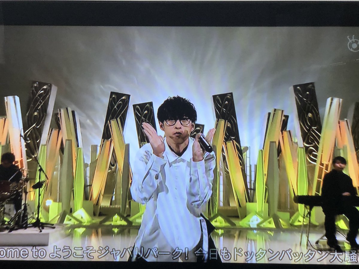 けものフレンズ オーイシマサヨシ氏が ミュージックフェア に出演し ようこそジャパリパークへ を歌う けもちゃん けものフレンズ オーイシマサヨシ氏が ミュージックフェア に出演し ようこそジャパリパークへ を歌う けもちゃん