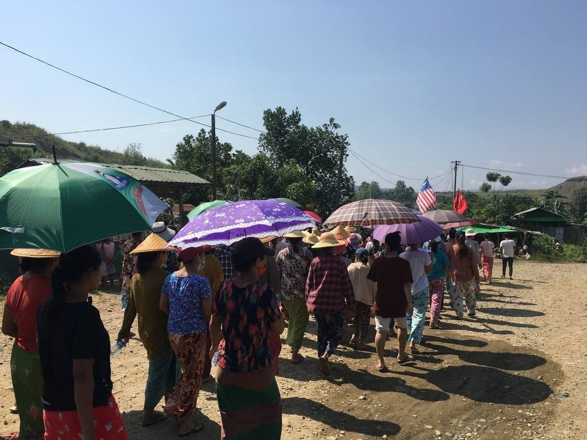 Myanmar_Now_Eng's tweet photo. Residents of Hpakant in Kachin staged a flash protest against Myanmar's military dictatorship today (May 22) despite the coup regime’s armed forces keeping a close watch on the town. 

Photo: CJ

#WhatsHappeningInMyanmar https://t.co/MPE8cWbqi5