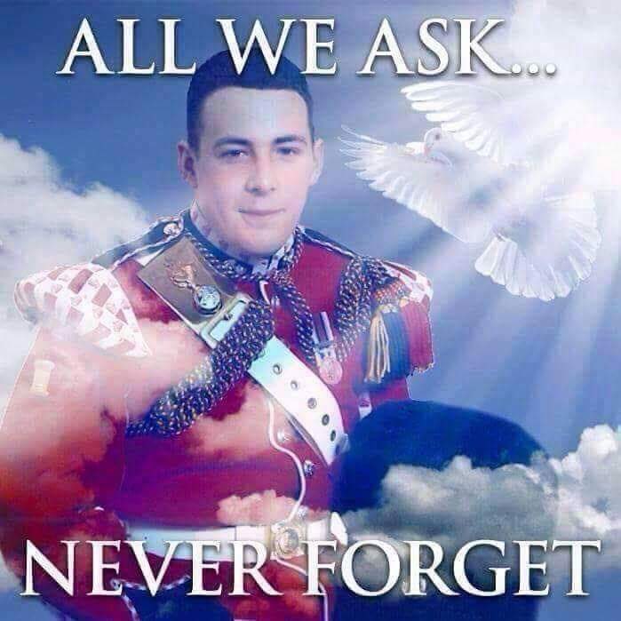 AndyGoode10's tweet photo. Remembering Lee Rigby today, thoughts with his family @leerigbyfdn https://t.co/kMgDMbPphD