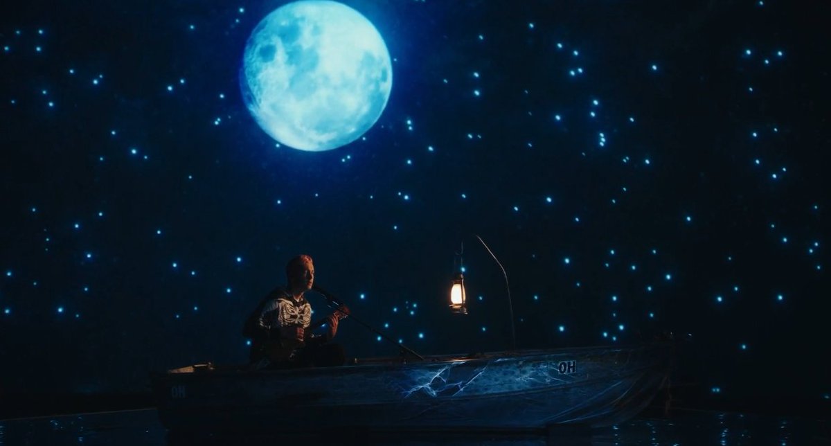 Marie7800's tweet image. This show was a masterpiece, I can't imagine how much work they have put in there, it was incredible #twentyonepilotslivestream