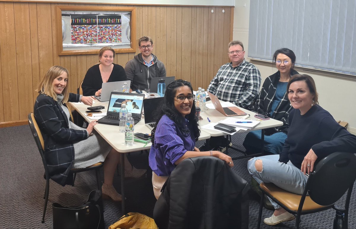 DealsDono's tweet photo. This lot ππ@Prosper_Aus - I love being the Chair of Prosper! Great strategy day with the board today... lots to do! Go team! πͺπͺ
#Grassroots #DirectServices #Families #Children #Prevention #EmergencyRelief #StrongSafeFabulous https://t.co/OXHoxRbSKS