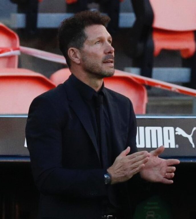 samorabenard1's tweet photo. 🏆 The winner of La Liga 2020-2021 Season will be decided today.

⚽️ Real Madrid vs Villarreal
⚽️ Real Valladolid vs Atletico Madrid

🤔 Can both teams claim wins ? Make the most of that decision by placing a bet on all the games here 👉 https://t.co/qJ4IBC8Edf

#LaLiga | #MBetUG https://t.co/HpPLCjguIv
