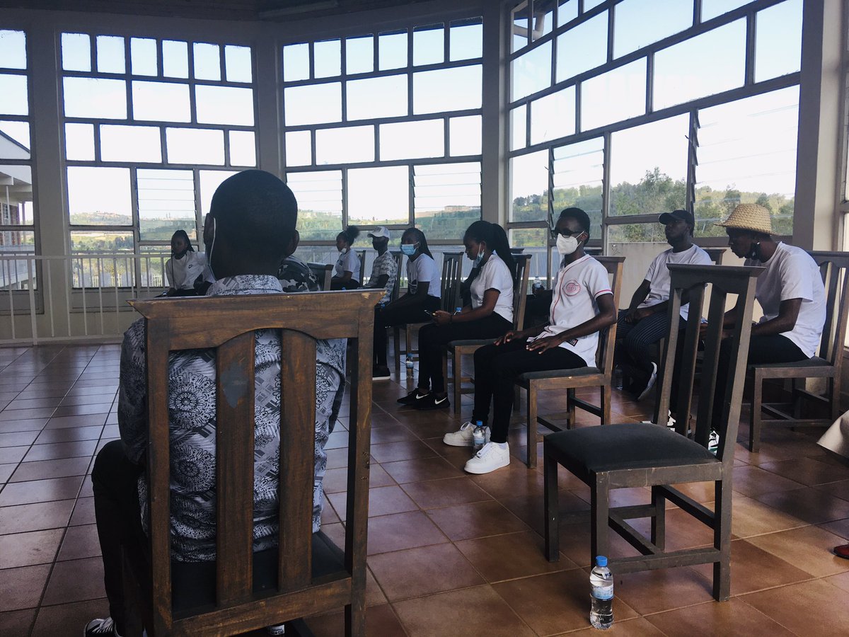 AERG_Icyizere's tweet photo. Kuwa 21/ Gicurasi /2021  Abanyamuryango ba AERG Icyizere basuye urwibutso rushyinguyemo Imibiri y’abatutsi bazize Genocide Rwa Murambi, aho bigiye byinshi bitandukanye mu mateka yaranze u Rwanda mbere ndetse na nyuma y’abakoroni, nuko urugamba rwo kubohoza igihungu rwagenze. https://t.co/ujOoWwfGoj
