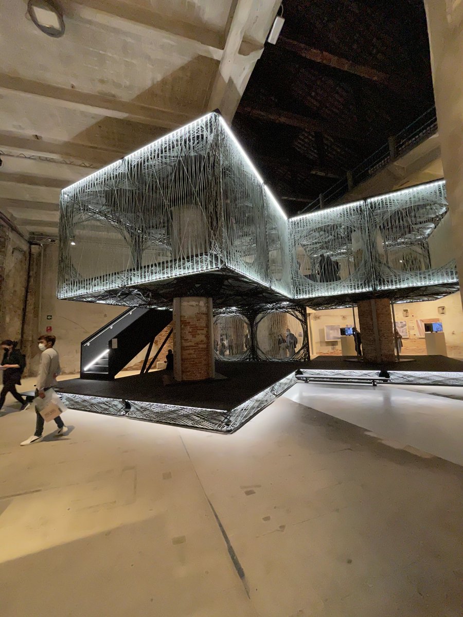 ortyzapple's tweet photo. #howwewilllivetogether la base lunare, gli angoli cottura. E le case infinite. #BiennaleArchitettura2021 https://t.co/qNLZBqhI9X