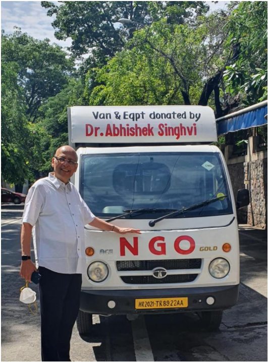 DrAMSinghvi's tweet image. Flagging off medical van and oxygen equipment acquired by NGO from my personal donation. 
#Covid19IndiaHelp #OxygenConcentrator