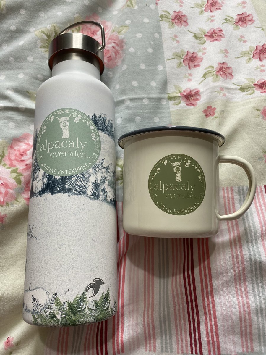 nellybaa's tweet photo. Woohoo, I love these.....more wonderful @alpacaly items for my collection #woollyarmy #sustainable #reuseorrefuse #aplacas #socialenterprise 🎄💞 https://t.co/XzWLPbZAM0