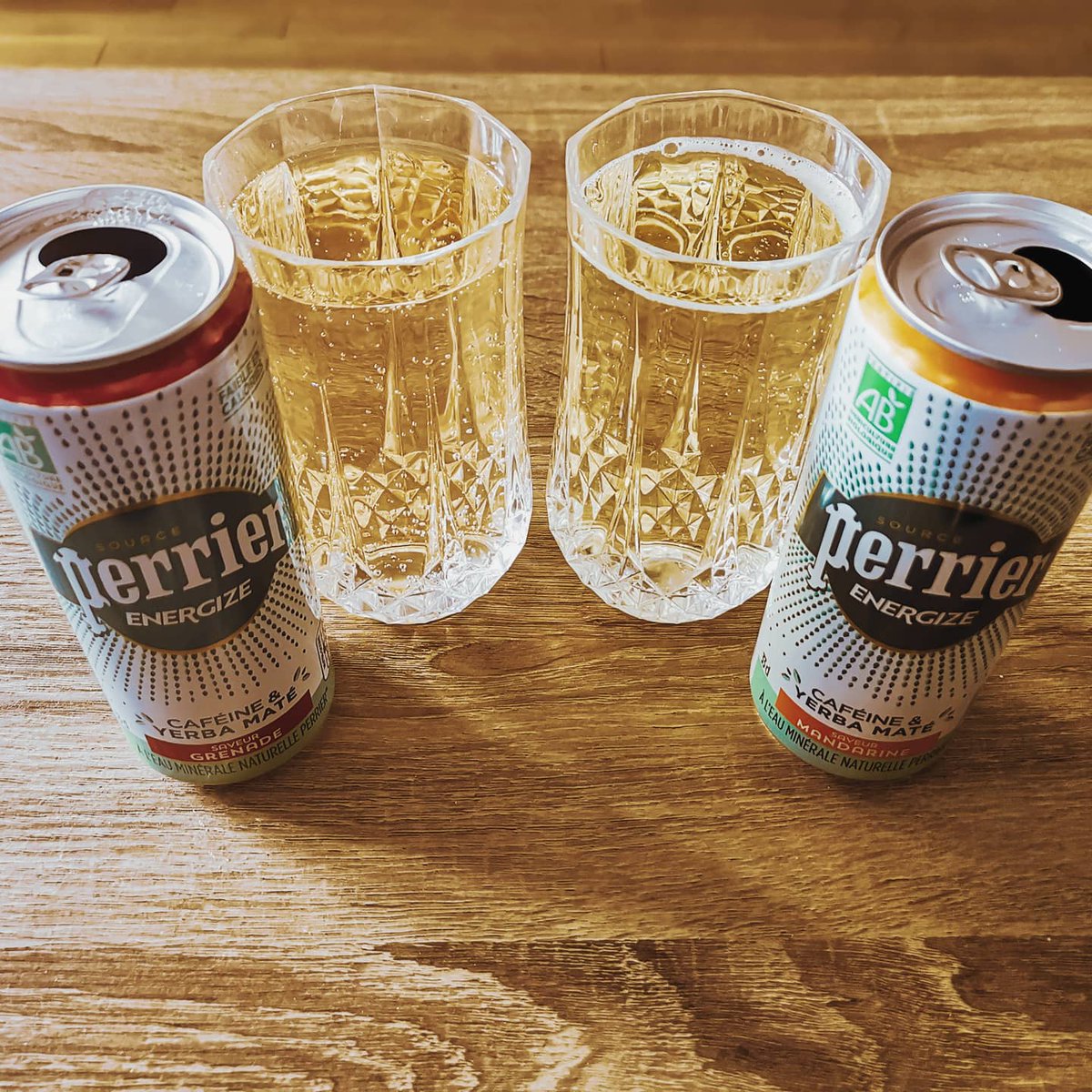 _ambassadrice's tweet photo. J'ai choisi les saveurs Grenade et Mandarine, et vous ? 😊
#monboostperrier #perrierenergize #perrier #test #testeuse https://t.co/kcq2VTdTno