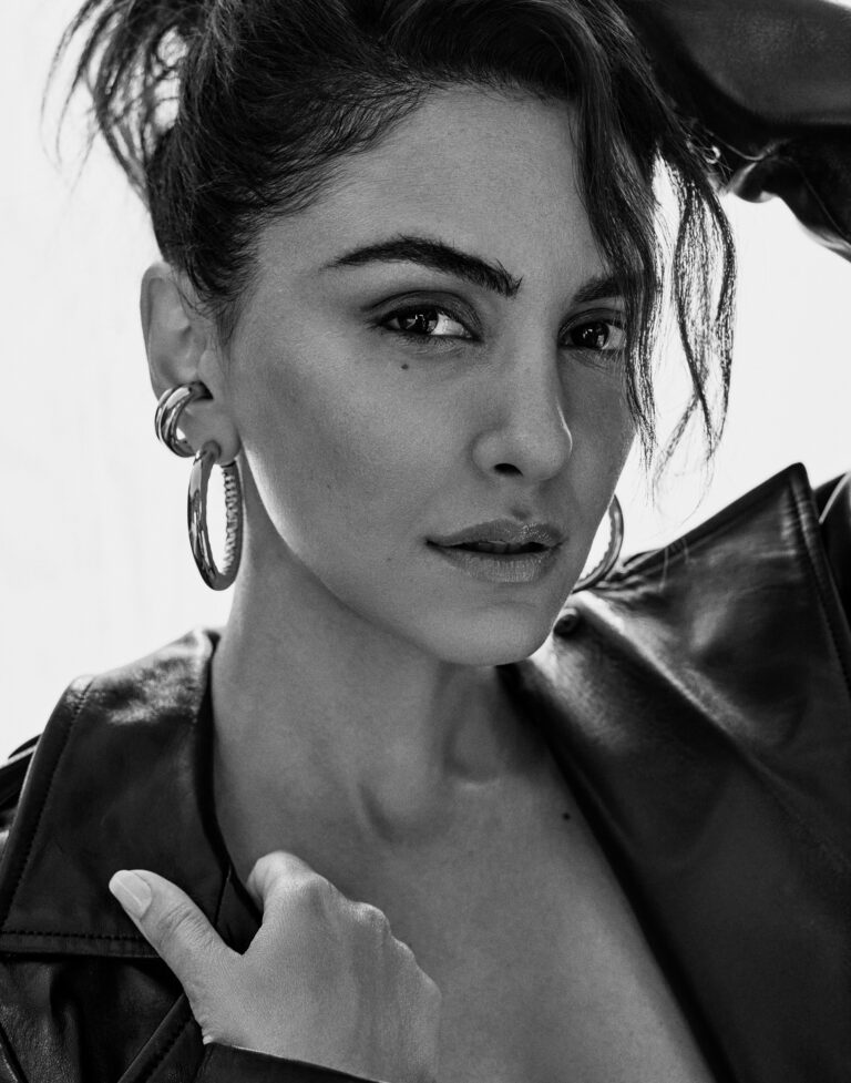 Happy birthday to the breathtaking Nazanin Boniadi.

Photographed by Christian Hogstedt. 