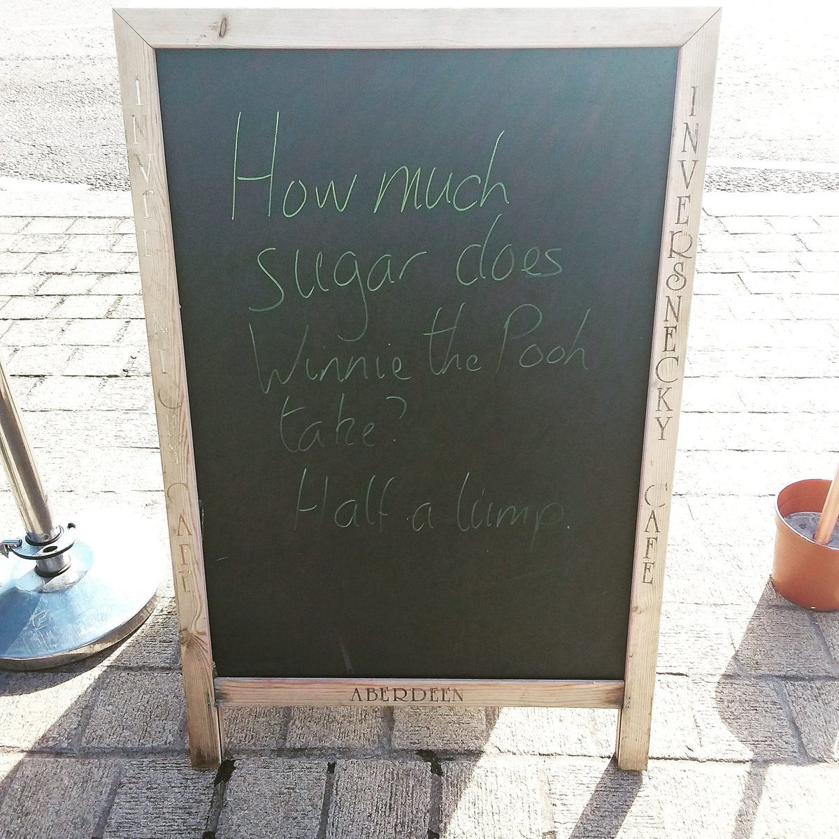 Mr_Inversnecky's tweet image. Or Woozles. #inversnecky #cafeboard #aberdeen #StaySociallyDistant #sweet